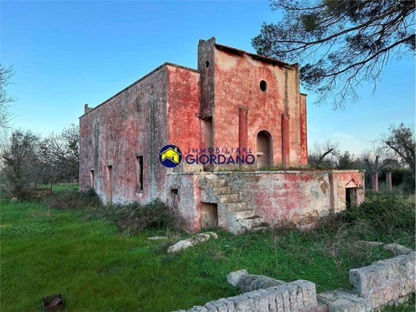 casale in vendita a Squinzano