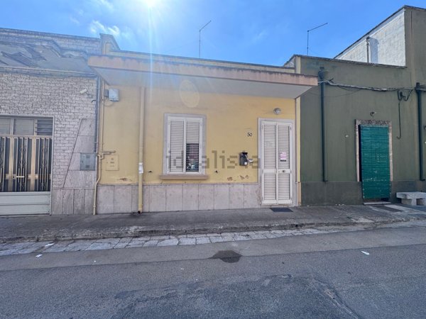 casa indipendente in vendita a Squinzano