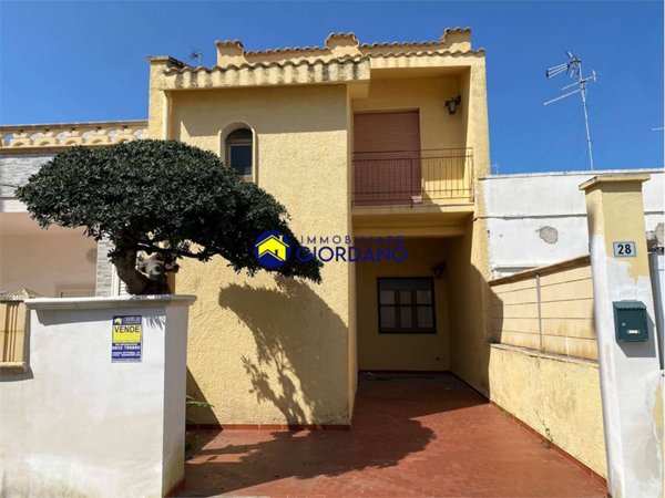 casa indipendente in vendita a Squinzano
