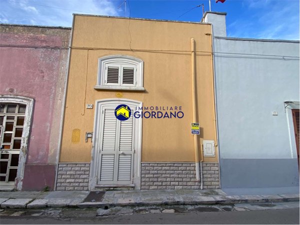 casa indipendente in vendita a Squinzano