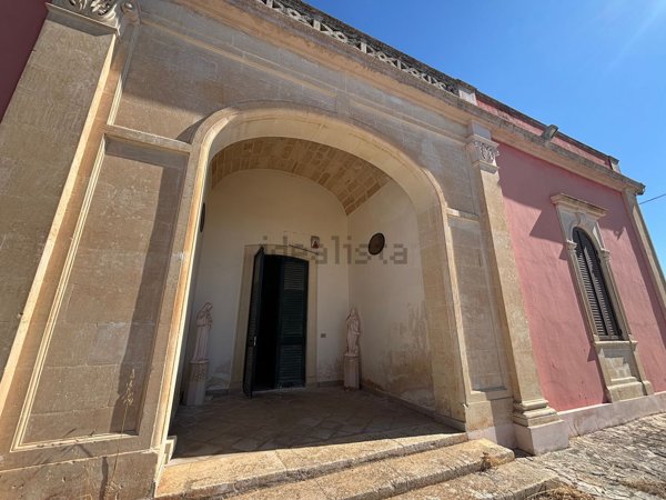 casa indipendente in vendita a Squinzano