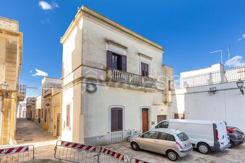 casa semindipendente in vendita a Sternatia
