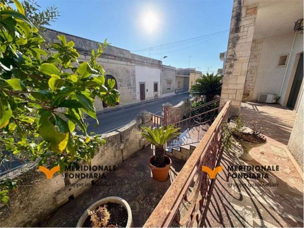 casa indipendente in vendita a Sternatia
