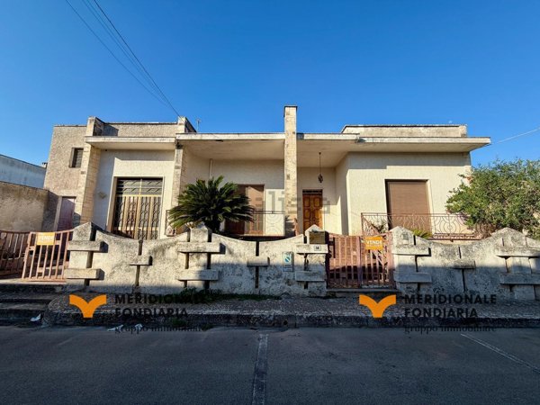 casa indipendente in vendita a Sternatia