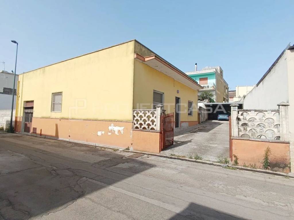 casa indipendente in vendita a Supersano