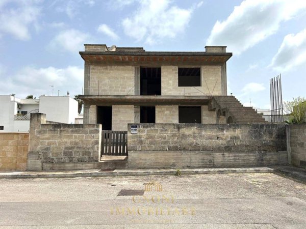 casa indipendente in vendita a Supersano