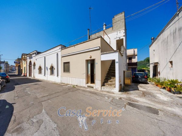 casa indipendente in vendita a Supersano