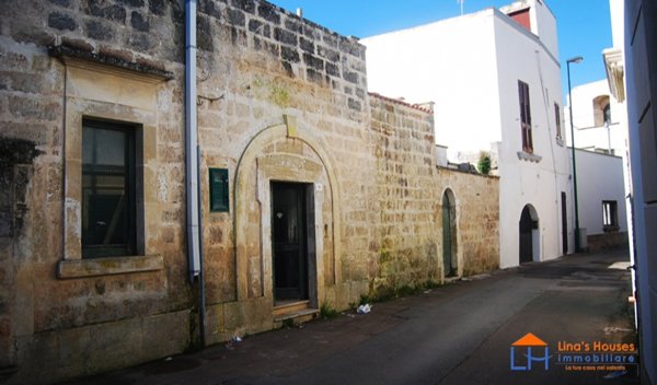 casa indipendente in vendita a Surano