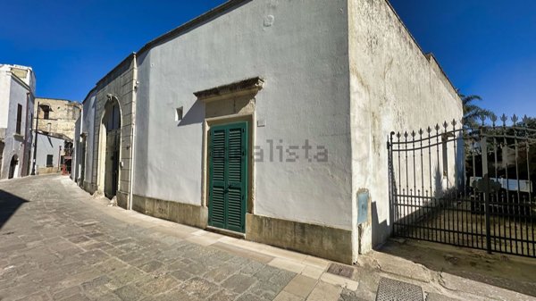 casa indipendente in vendita a Surano