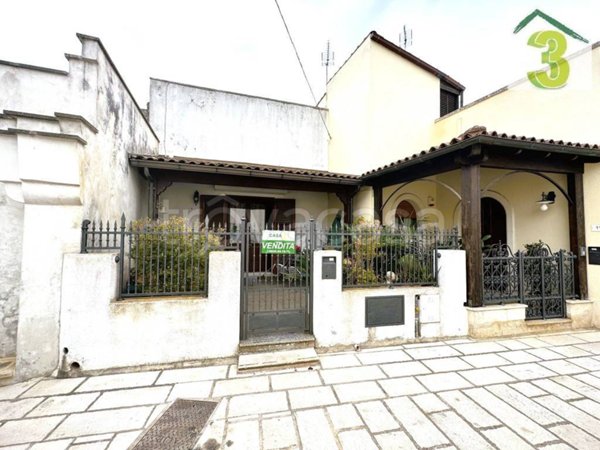 casa indipendente in vendita a Surano