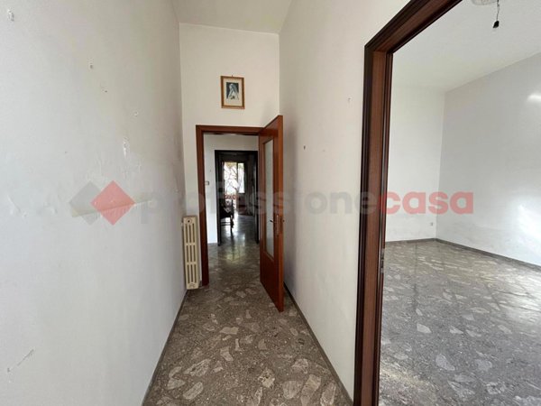 casa indipendente in vendita a Surano