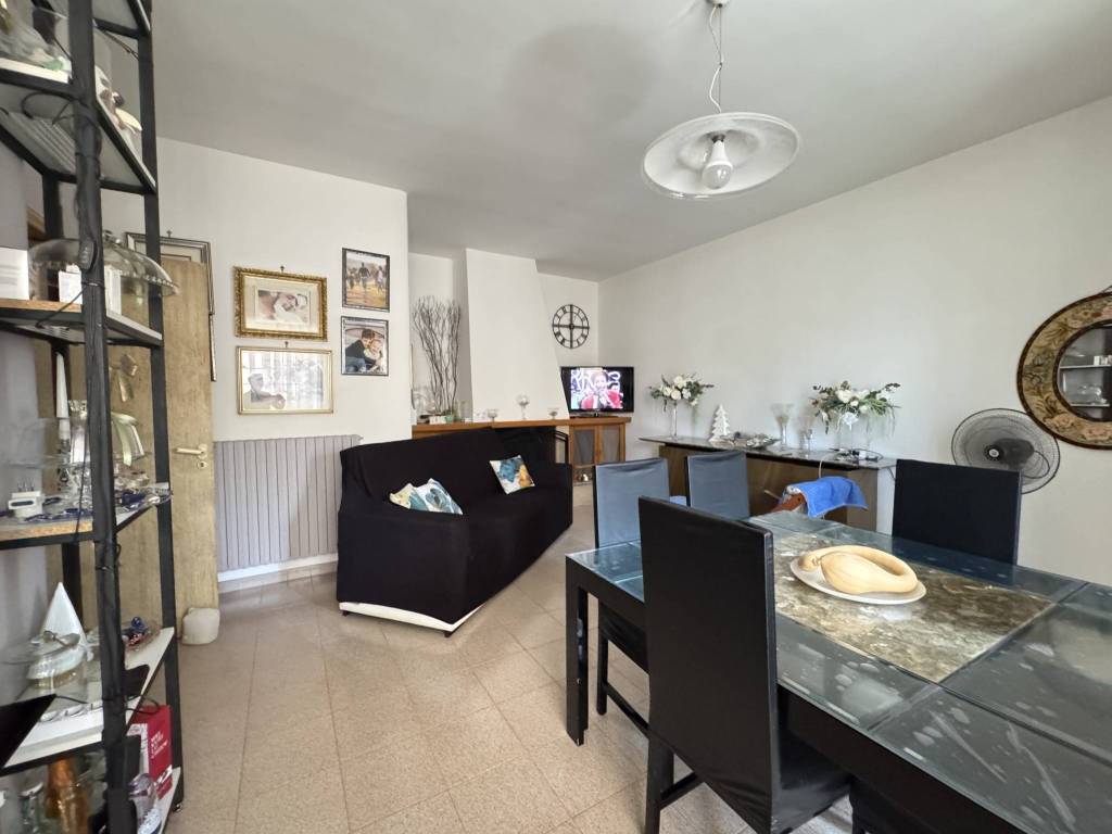 casa indipendente in vendita a Surbo in zona Giorgilorio