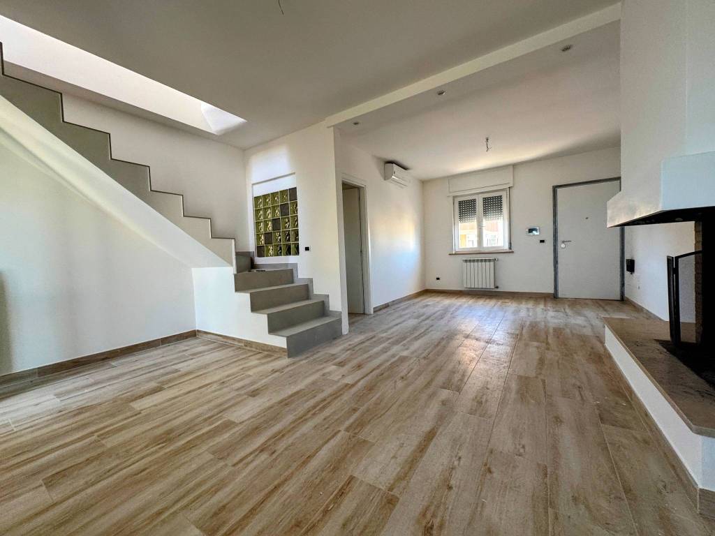 casa indipendente in vendita a Surbo in zona Giorgilorio