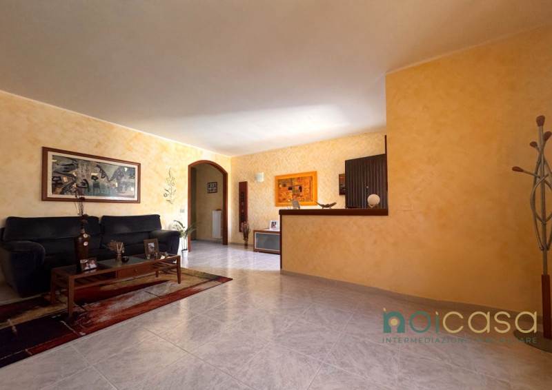 casa indipendente in vendita a Surbo in zona Giorgilorio