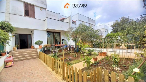 casa indipendente in vendita a Surbo in zona Giorgilorio