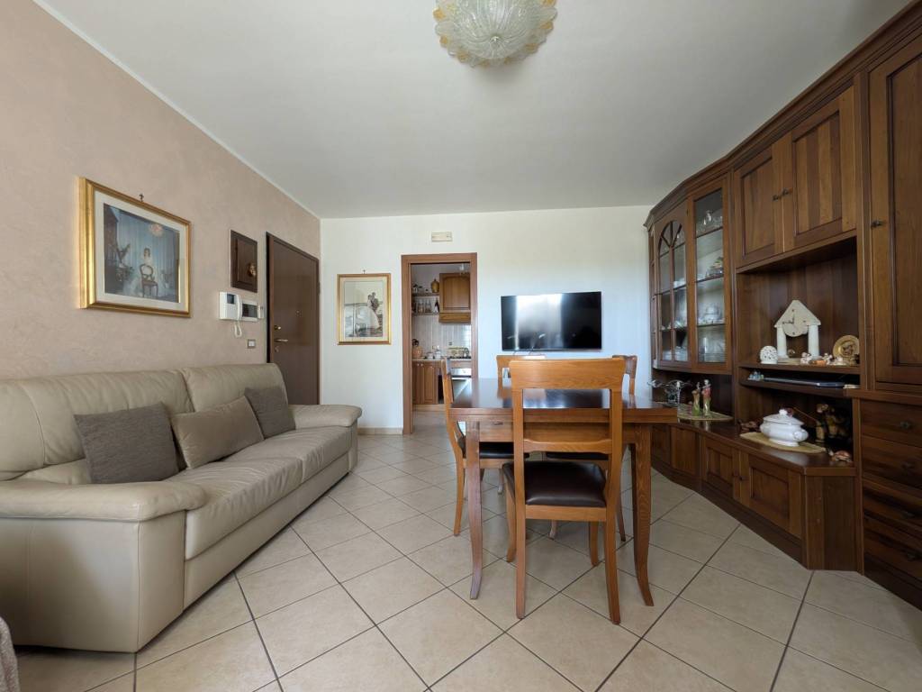 appartamento in vendita a Surbo in zona Giorgilorio