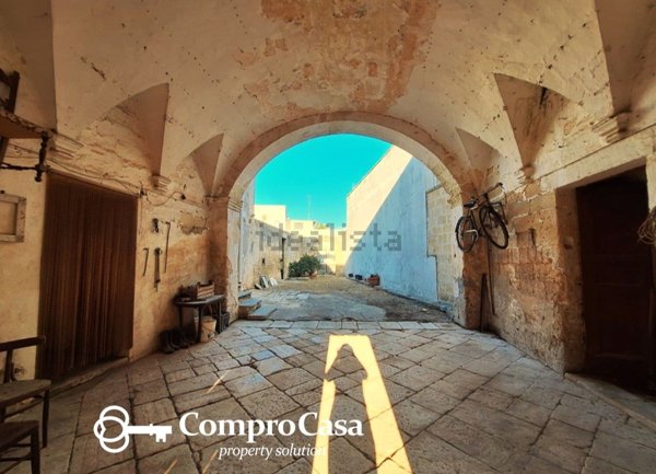 quadrivano in vendita a Surbo