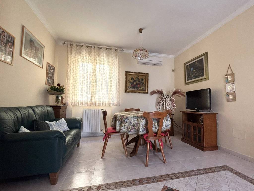 casa indipendente in vendita a Surbo in zona Giorgilorio