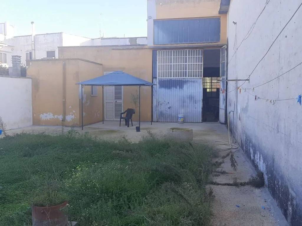 casa indipendente in vendita a Surbo