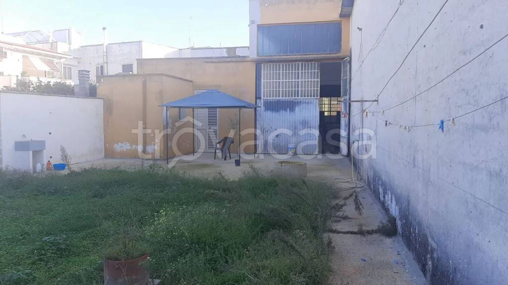 casa indipendente in vendita a Surbo