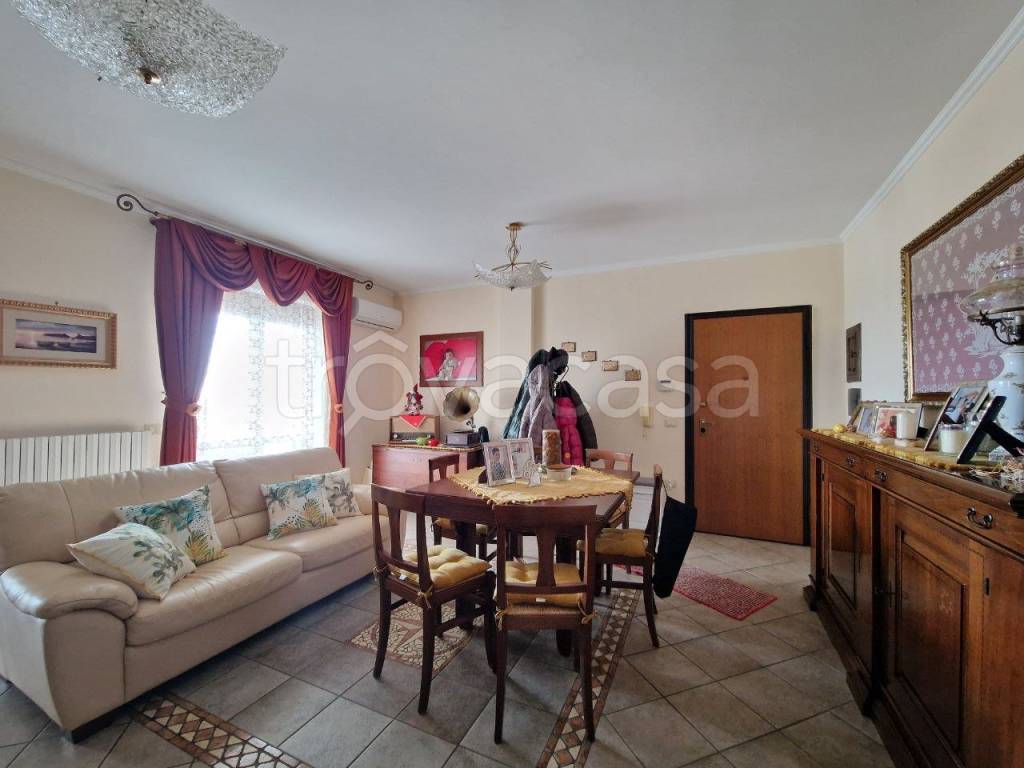 appartamento in vendita a Surbo in zona Giorgilorio