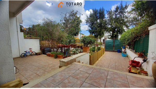 casa indipendente in vendita a Surbo in zona Giorgilorio