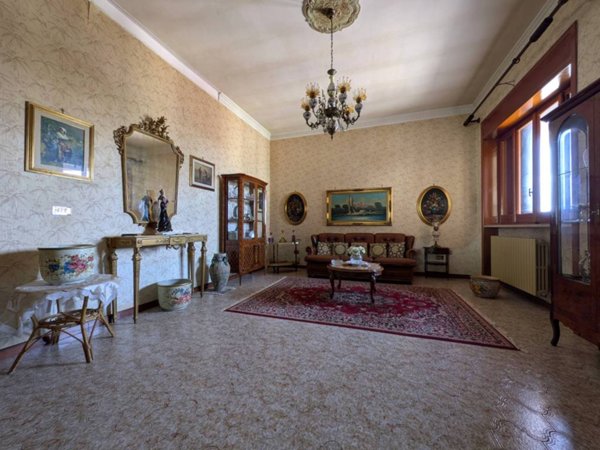 casa indipendente in vendita a Surbo