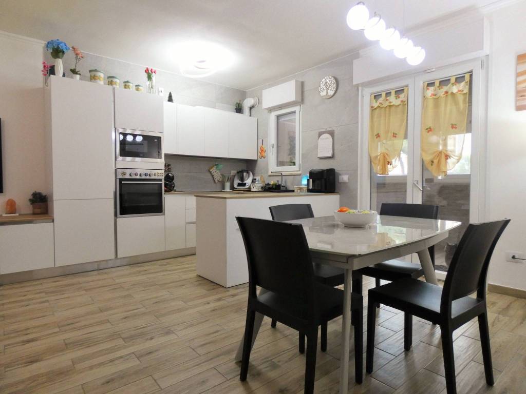 appartamento in vendita a Surbo in zona Giorgilorio