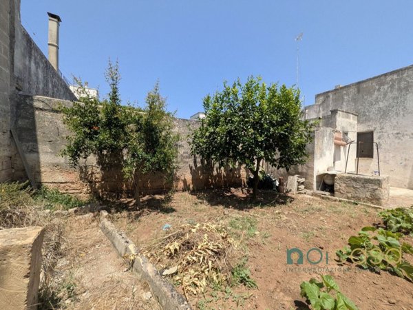 casa indipendente in vendita a Surbo