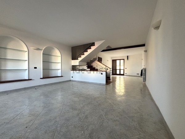 casa indipendente in vendita a Surbo in zona Giorgilorio