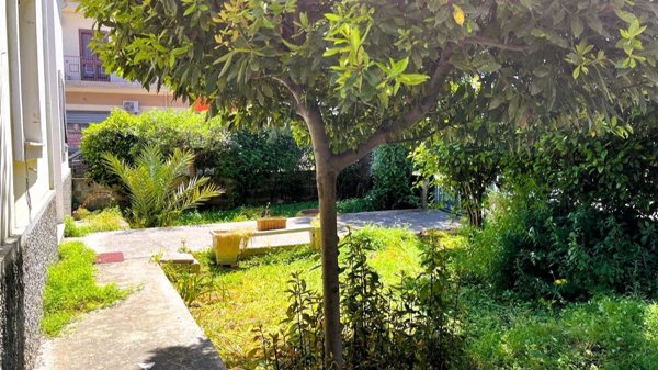 casa indipendente in vendita a Surbo