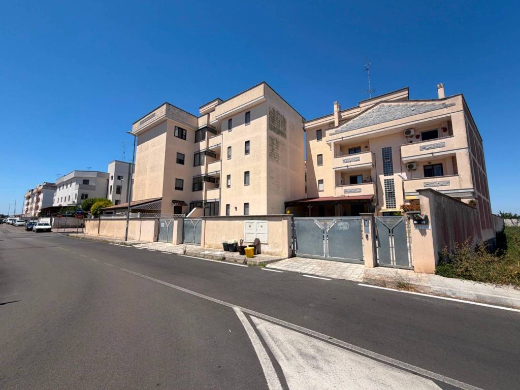 appartamento in vendita a Surbo in zona Giorgilorio