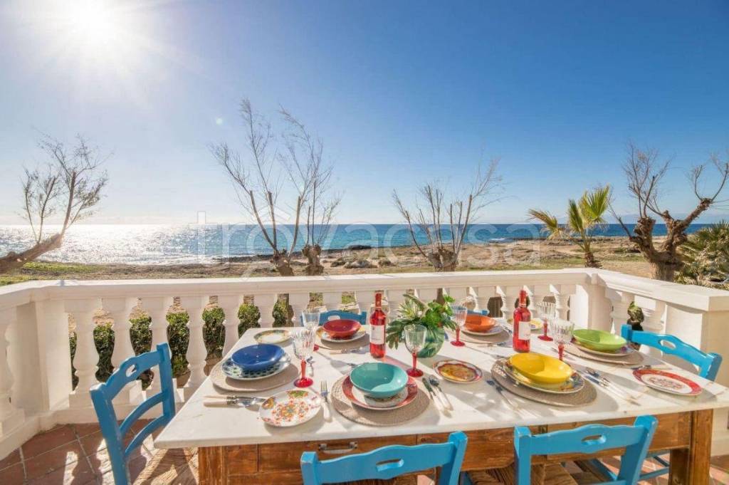 casa indipendente in vendita a Taviano in zona Marina di Mancaversa