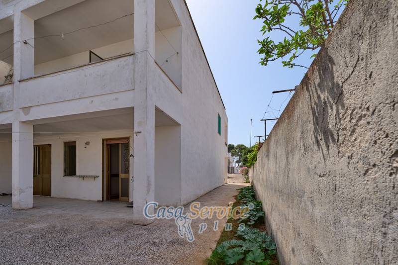 appartamento in vendita a Taviano in zona Marina di Mancaversa