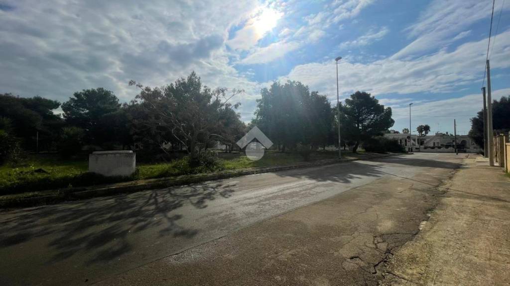 casa indipendente in vendita a Taviano in zona Marina di Mancaversa