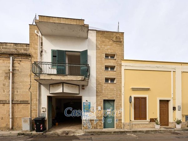 casa indipendente in vendita a Taviano