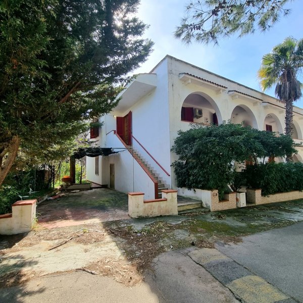 appartamento in vendita a Taviano in zona Marina di Mancaversa