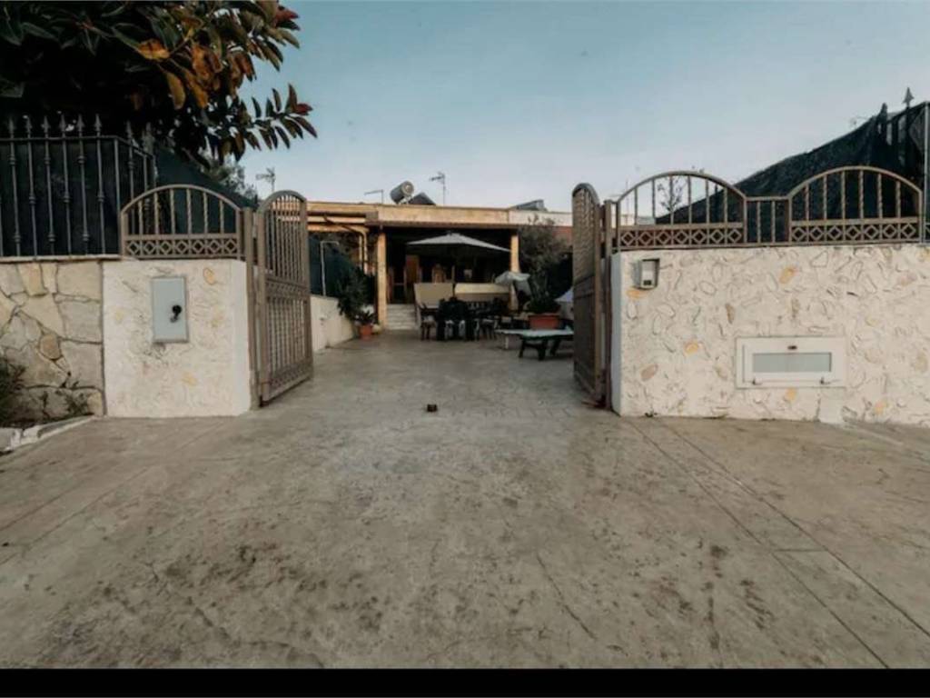 casa indipendente in vendita a Taviano in zona Marina di Mancaversa