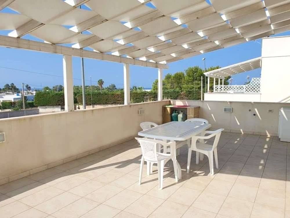 casa indipendente in vendita a Taviano in zona Marina di Mancaversa