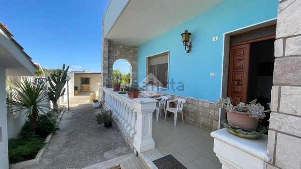 casa indipendente in vendita a Taviano