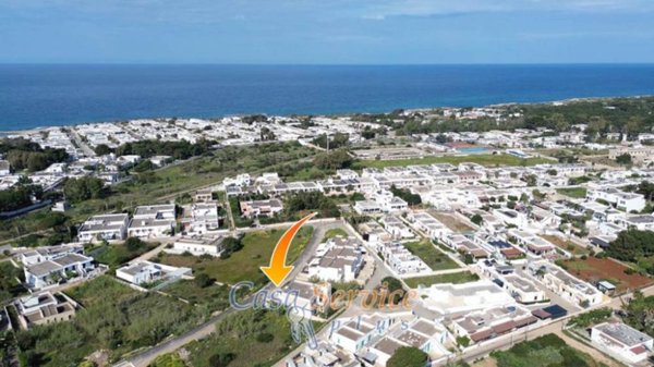 casa indipendente in vendita a Taviano in zona Marina di Mancaversa