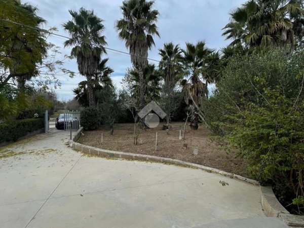 casa indipendente in vendita a Taviano