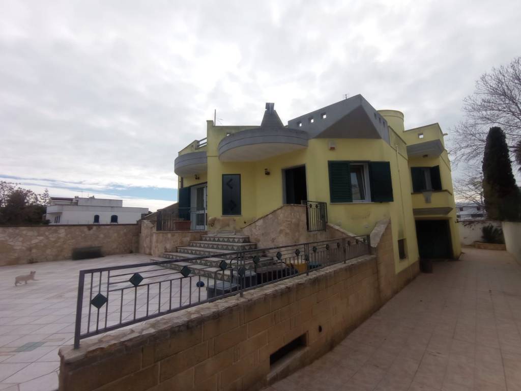 casa indipendente in vendita a Taviano
