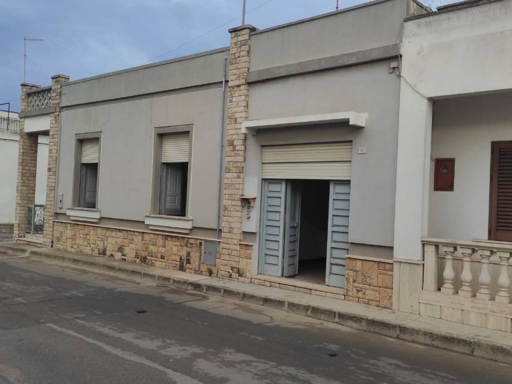 casa indipendente in vendita a Taviano