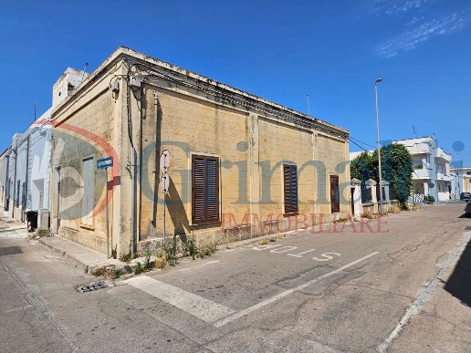 casa indipendente in vendita a Taviano