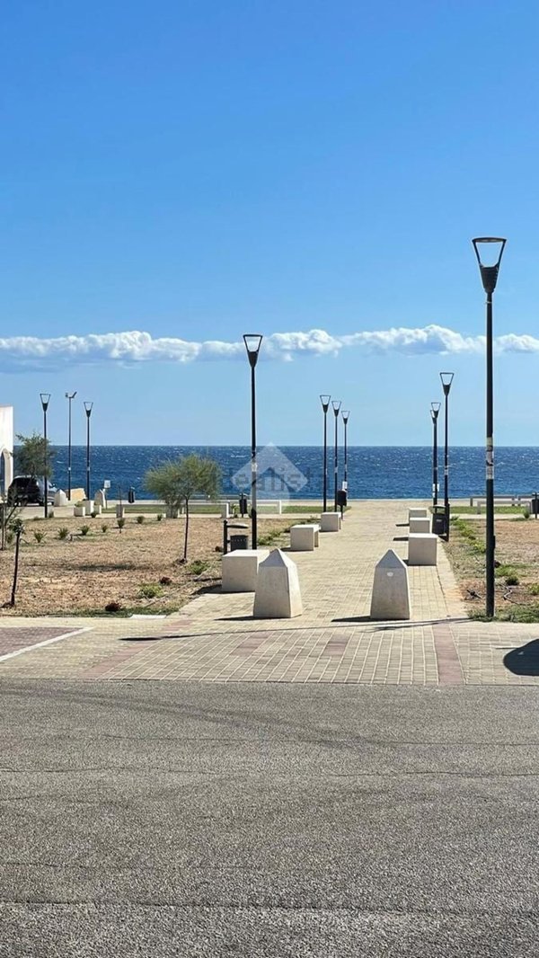 casa indipendente in vendita a Taviano in zona Marina di Mancaversa
