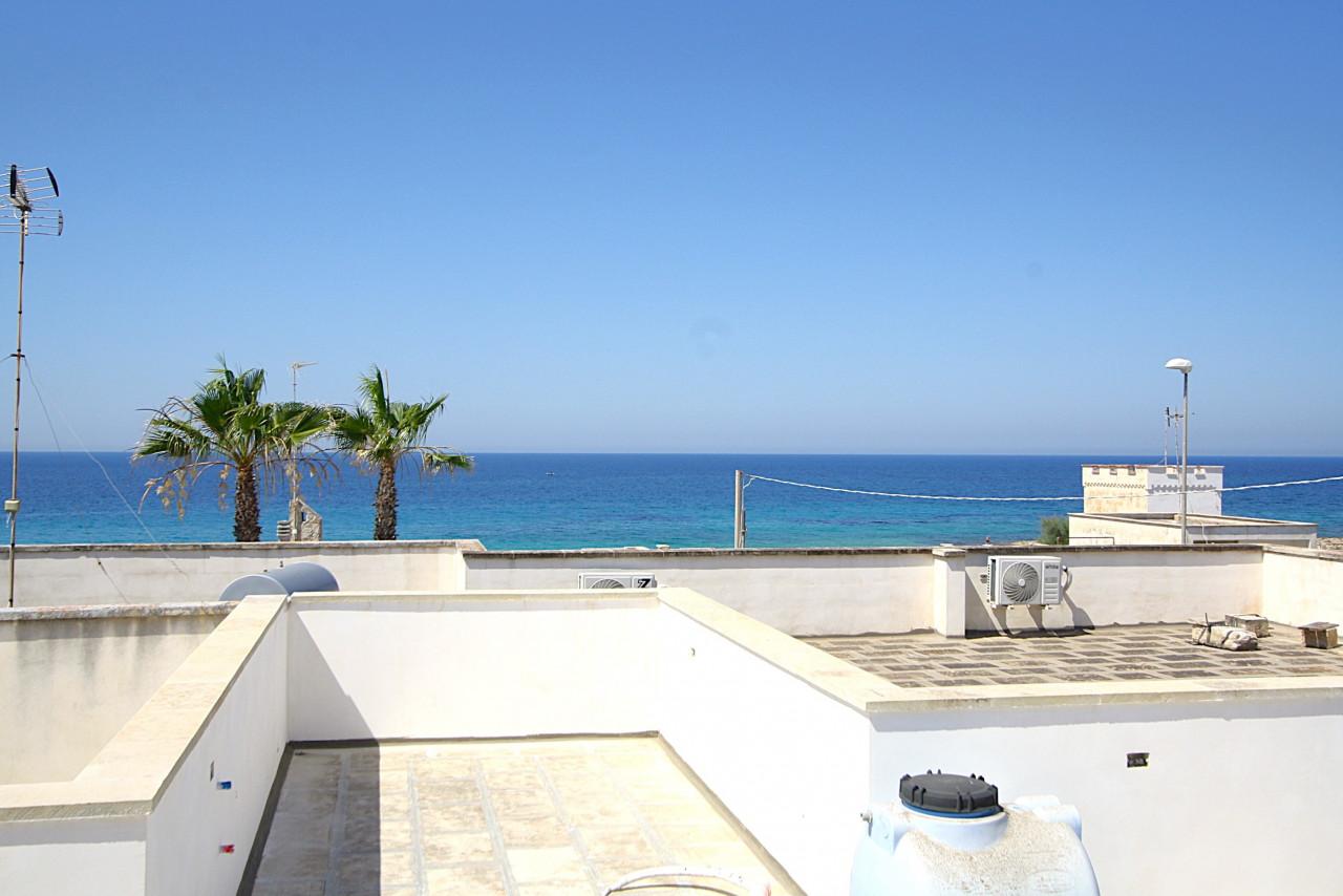 casa indipendente in vendita a Taviano in zona Marina di Mancaversa