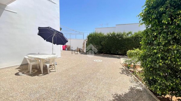 appartamento in vendita a Taviano in zona Marina di Mancaversa