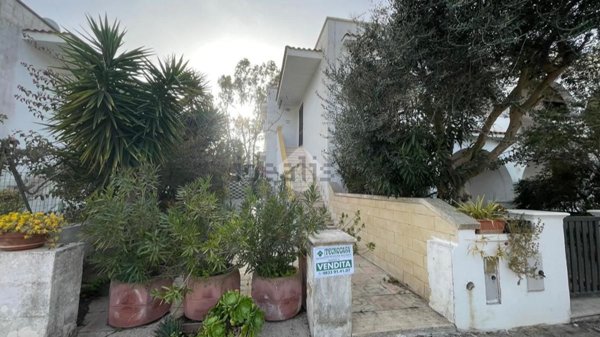 casa indipendente in vendita a Taviano in zona Marina di Mancaversa