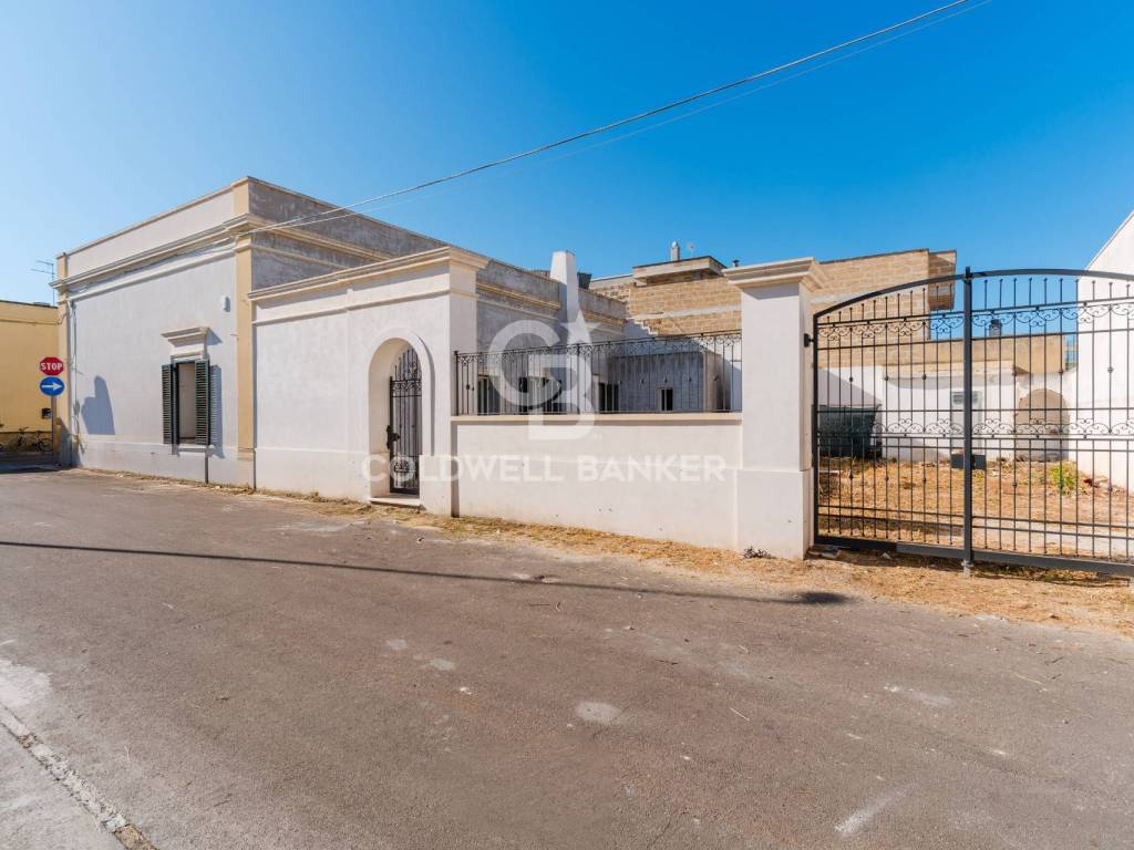 casa indipendente in vendita a Taviano